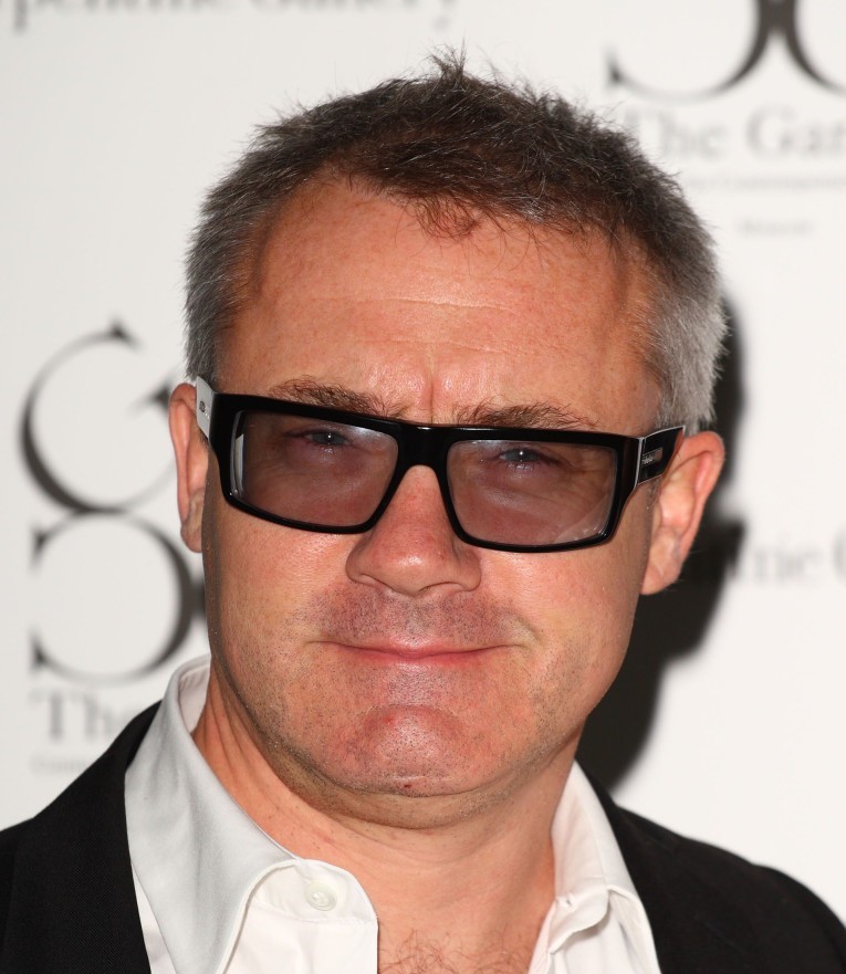 Read more about the article Damien Hirst- Facts, Overview, complete life- At glance